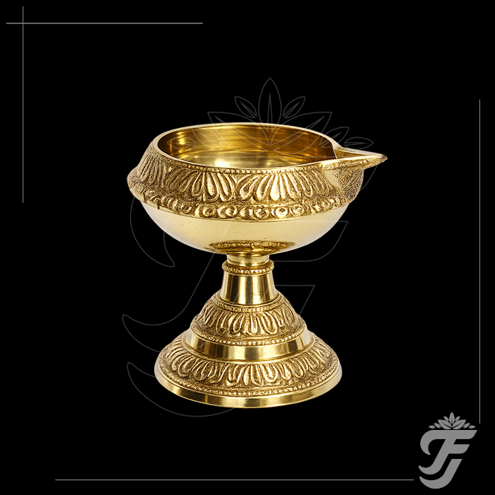 BRASS KUBER LAMP